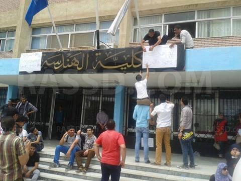 إضراب مفتوح لطلاب “هندسة بورسعيد” بسبب اعتقال زميلهم