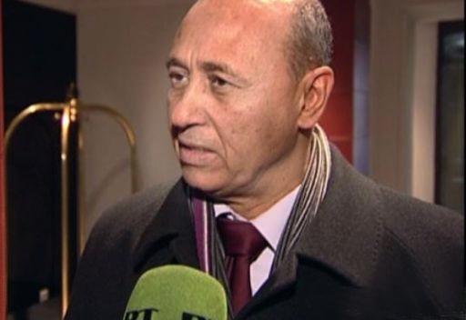 وزير الخارجية  يهدَّد بالاستقالة لاستمرار حصار مبنى الوزارة