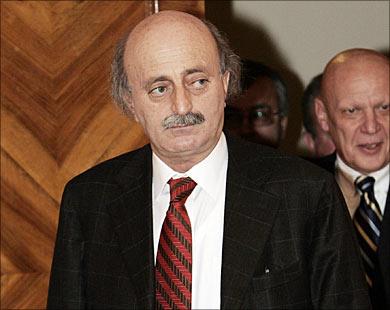 قيادي  درزي: ضرب إسرائيل لسوريا هدفه تشويه الثوار