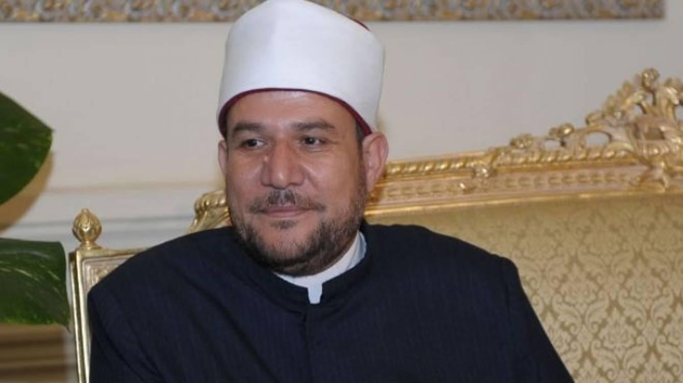 وزير الأوقاف: استبعاد الأئمة غير الملتزمين بالمأثور في دعاء “التراويح”