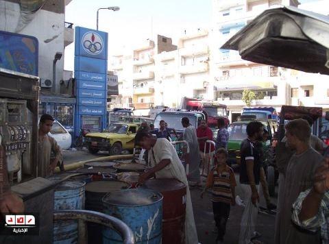 ضبط مدير محطة وقود في قنا لبيعه 14 طن سولار بالسوق السوداء