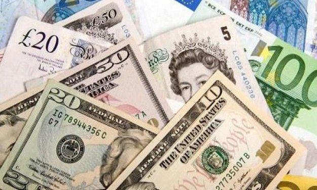 استمرار سقوط الجنيه والجنيه الإسترليني يتخطى حاجز الـ 12جنيهًا