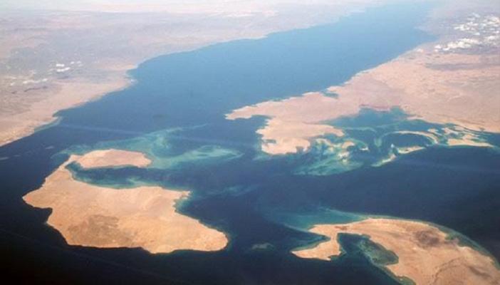 بالصور.. كتاب الدراسات السعودي يثبت مصرية “تيران وصنافير”