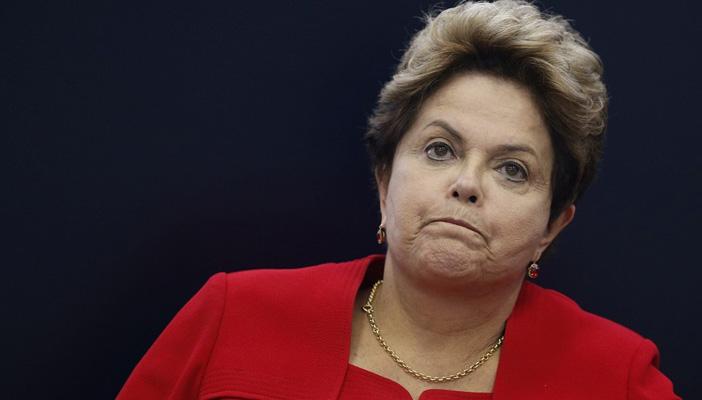 رئيس مجلس الشيوخ البرازيلي يعيد إجراءات عملية إقالة ديلما روسيف