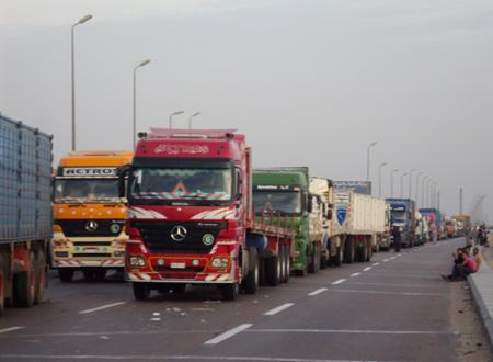 قطع طريق الإسماعيلية الصحراوي صباح اليوم