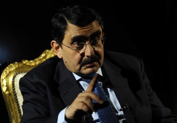 “الحداد” يتجه الى تركيا لمناقشة حل الازمة السورية