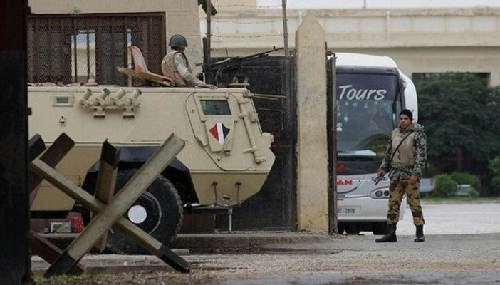 الجيش يمنع دخول الأغذية لشمال سيناء