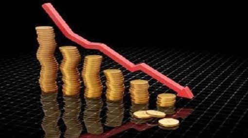 “بلومبرج”: انخفاض التصنيف الائتماني لمصر إلى “سلبي”