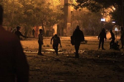 اشتباكات بين الأمن ومتظاهرون بشارع محمد محمود