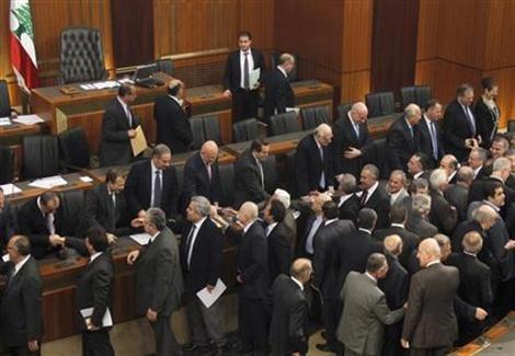 البرلمان اللبناني يفشل للمرة الرابعة في اختيار رئيس للبلاد