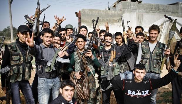 مقتل 79 شخصًا بدرعا وحلب .. وتقدم للجيش الحر بريف حماة