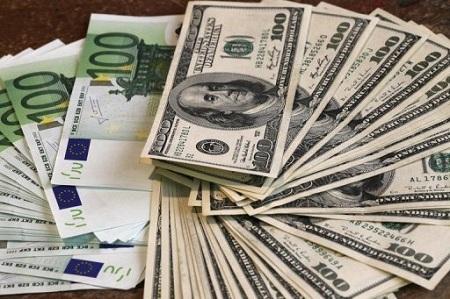 ارتفاع اليورو والإسترلينى واستقرار سعر الدولار عند 7.14 جنيه