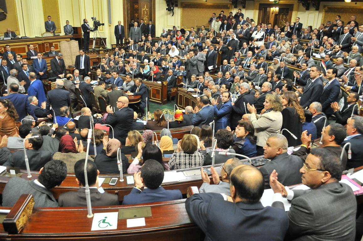 البرلمان يستعد لمشروع قانون يعاقب من يسمّون أبناءهم “أسماء غربية”