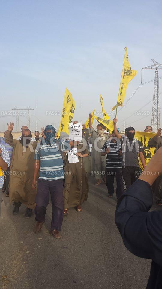 مسيرة مناهضة للانقلاب بطريق قنا- أسوان الصحراوي