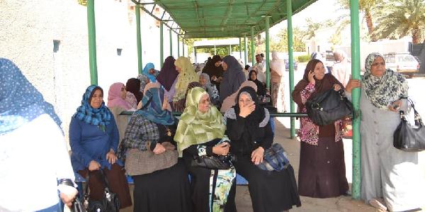 العاملون بـ “التضامن” ينظمون وقفه للمطالبة بحقوقهم المالية