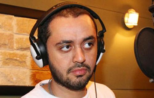 إحالة المطرب حاتم فهمي وآخرون إلى المحكمة الاقتصادية