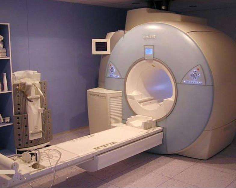 جهاز أشعة في مستشفى بنها يشفط مواطنا.. وإصلاحه يتكلف مليون جنيه