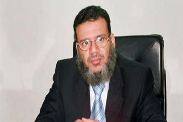 ممدوح إسماعيل يطالب بالتحقيق مع الجنود الذين أغلقوا منفذ رفح