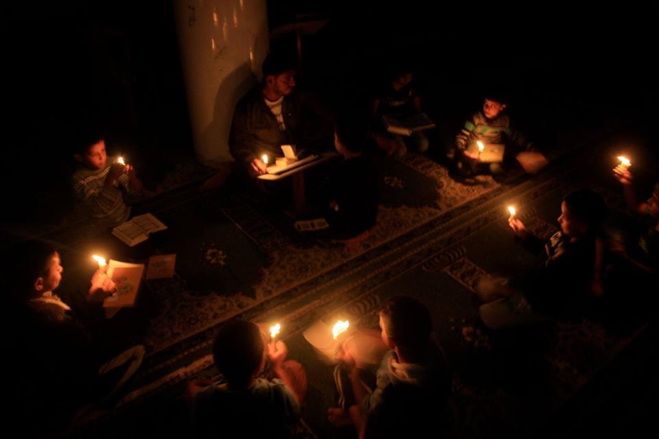 بعد قطع الكهرباء.. استغاثة أهالي العاشر من رمضان لإنقاذ مسجد من الظلام