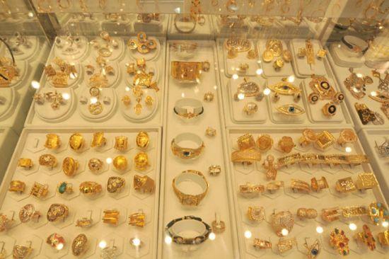 ارتفاع طفيف لأسعار الذهب وعيار 21 يسجل 260.12 جنيه