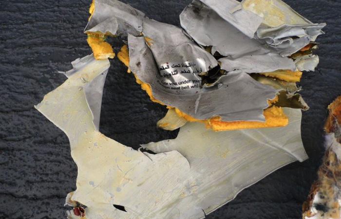 مصدر مسؤول يكذب تصريحات وزير الدفاع اليوناني حول سقوط الطائرة