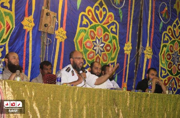 الضباط الملتحين في مؤتمر بقنا : يامرسي انصر دينك