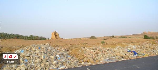 القمامة تنتشر بمعبد “الناضورة” السياحى بالوادى الجديد