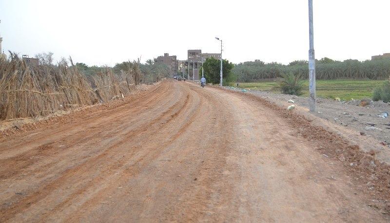 مليون جنيه ميزانية رصف طريق بطول 4 كيلو بالوادي الجديد