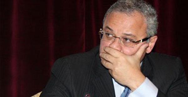 “سياحة الانقلاب” مواصلات لنقل الوافدين للتصويت بالبحر الأحمر