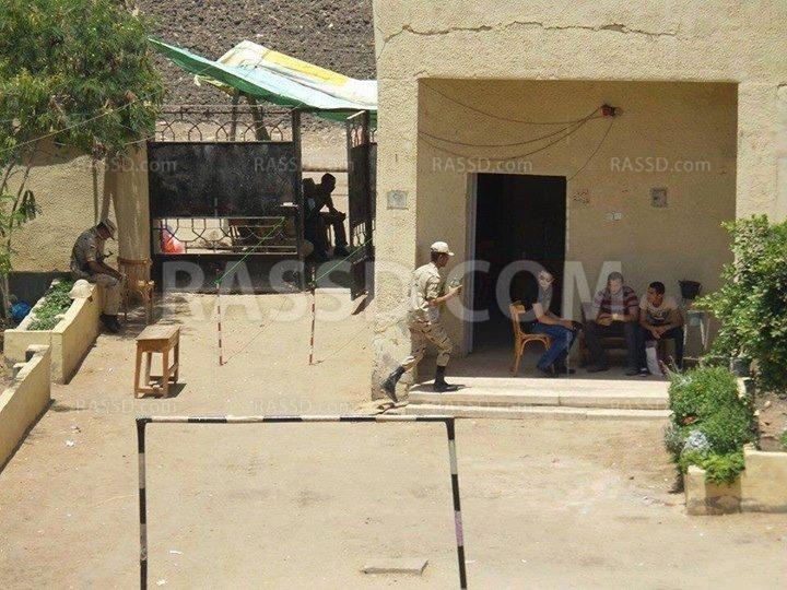 اعتقال طالب في المنوفية لتصويره لجنة خالية من الناخبين