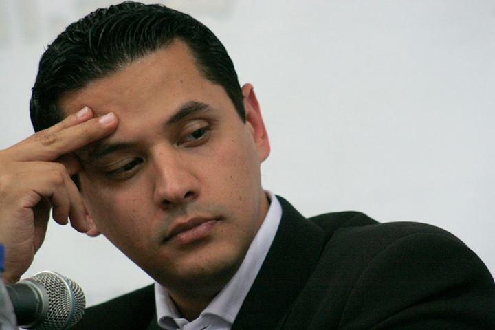 عبد الرحمن يوسف: الشعب بصق رأيه فى الانقلاب بعدم التصويت