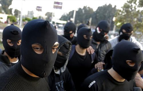 إخلاء سبيل 5 من متهمي البلاك بلوك في اشتباكات السفارة الأمريكية