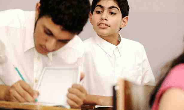 غش وتجهر طلابي في امتحانات الثانوية الأزهرية بكفر الشيخ