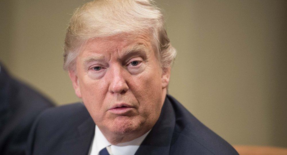 “الجارديان”: ترامب نموذج سيئ لإدارة الحكم بسياساته في الشرق الأوسط