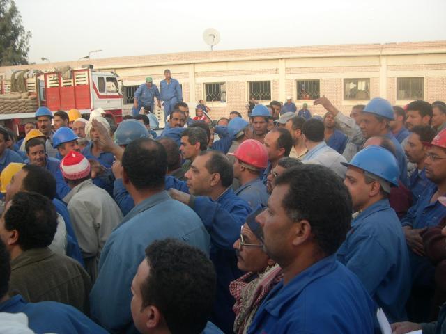 تواصل اعتصام عمال “الكوك المصرية” لليوم الرابع على التوالي