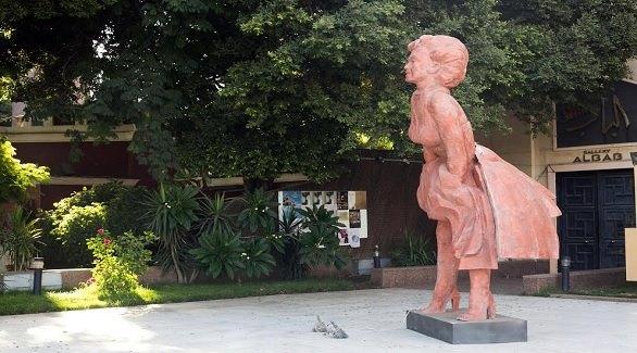 بالصور.. تمثال مشوه لـ«مارلين مونرو» بدار الأوبرا المصرية