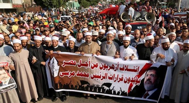 الأوقاف تنفي تنظيم مليونية للعلماء لدعم مرسي