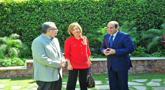 رمضان في عهد الانقلاب…أدعية بصوت “لميس وعيسى”