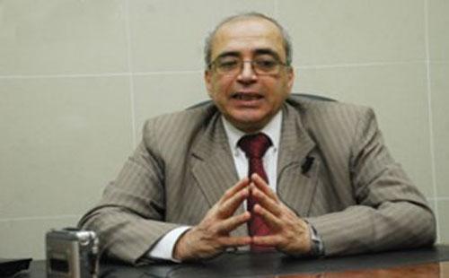 رئيس الدفاع عن الصحة: قانون التأمين الجديد سيفلس المواطن