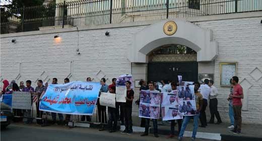 “حريات الأطباء” تنتقد الصمت على  تعذيب المصريين بالإمارت