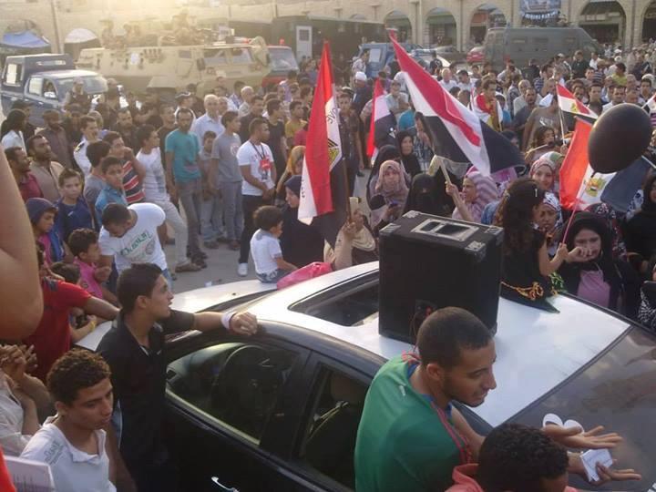 لليوم الثاني مظاهرة ضد الرئيس بمدينة العريش