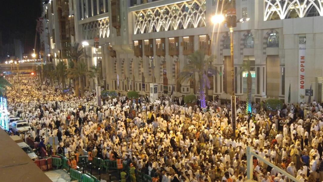 إصابة 18 معتمرًا جراء التدافع داخل الحرم المكي