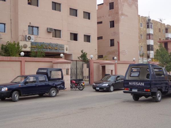 المعتقلين بقسم ثالث بالإسماعيلية يضربون عن الطعام