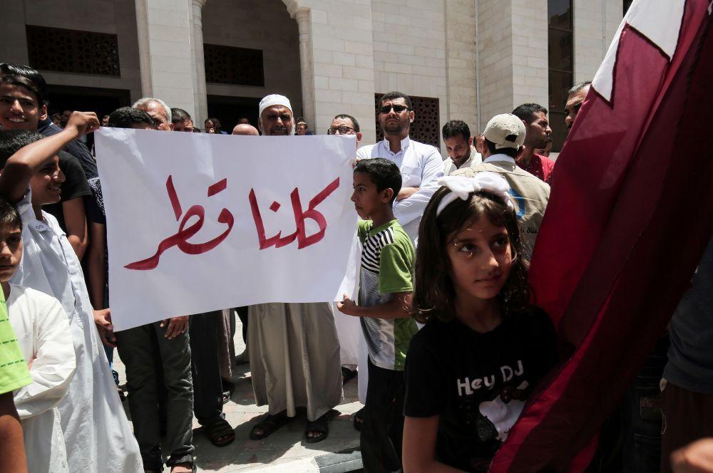 ردا على تصريح الإمارات.. نشطاء يدشنون هاشتاج «قطر ترسم الفرح»