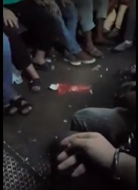 بالفيديو.. مشاهد مسرّبة لترحيل طلاب التركستان من مصر إلى الصين