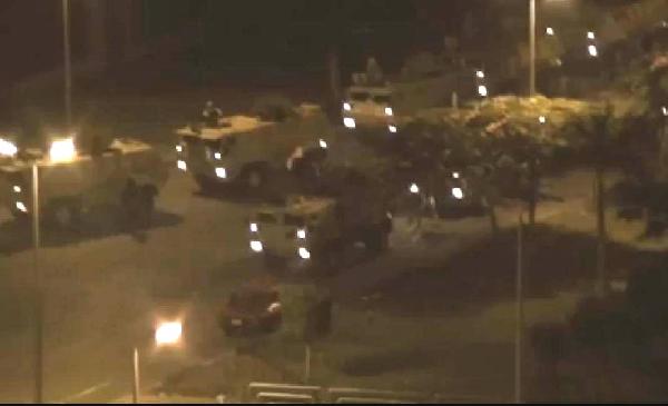 بالفيديو.. بداية مجزرة الحرس الجمهوري اثناء صلاة الفجر