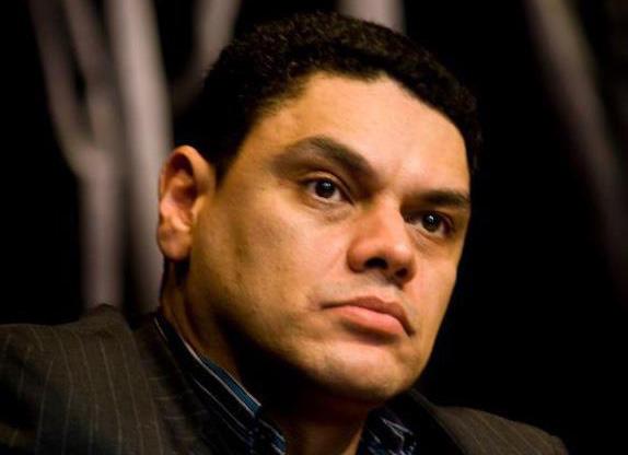 معتز عبد الفتاح: لا ينبغي أن يكون شهداؤنا بلا ثمن