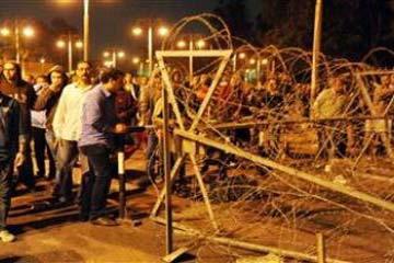 عاجل.. الجيش يمنع مسيرة رابعة العدوية المتجهة إلى الاتحادية