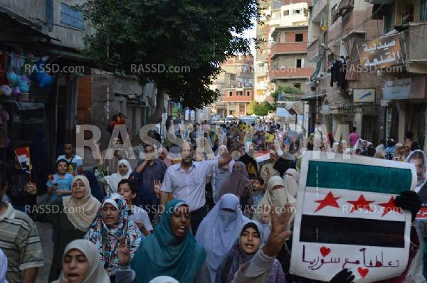 مسيرة بمنطقة “الرمل” في “الإسكندرية” تضمانًا مع “غزة” و “سوريا”