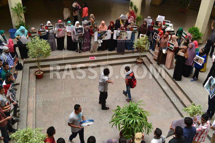 طلاب مصر للعلوم والتكنولوجيا يطالبون بفتح معبر “رفح”